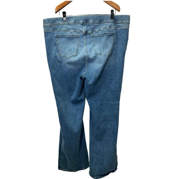 Torrid Plus Jeans sz 4X Tall 26/28 Lean Jean Slim Boot #H228 - Picture 2 of 12